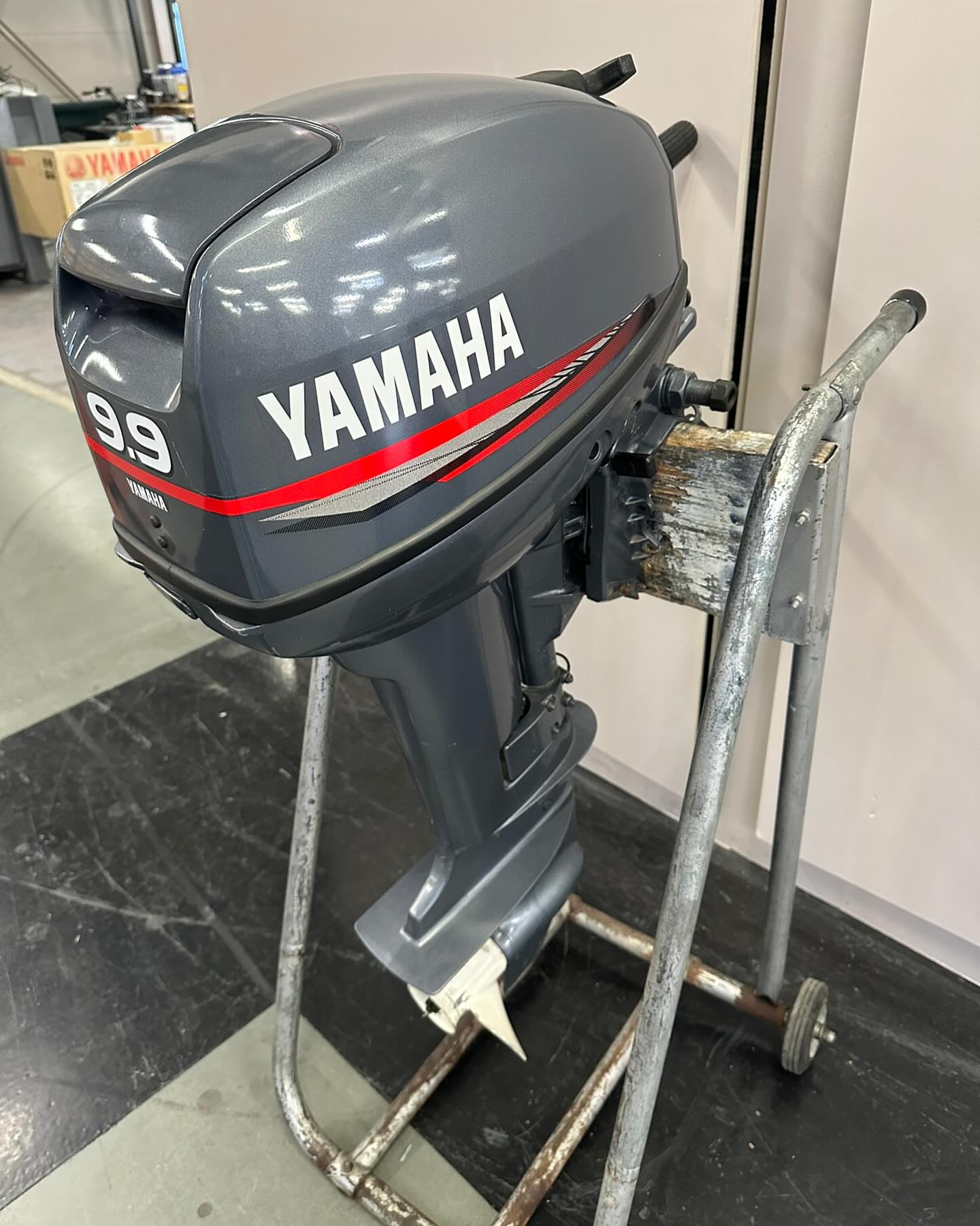 Yamaha 9.9hp 2-stroke Outboard Motor - Image 2