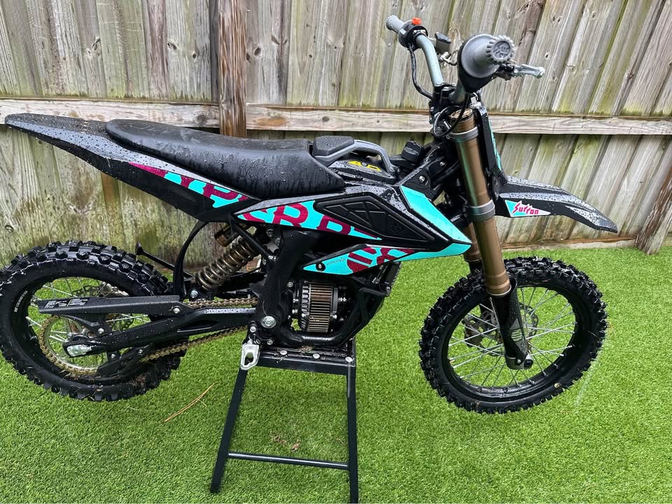 Surron Hyper Bee for sale - Image 2